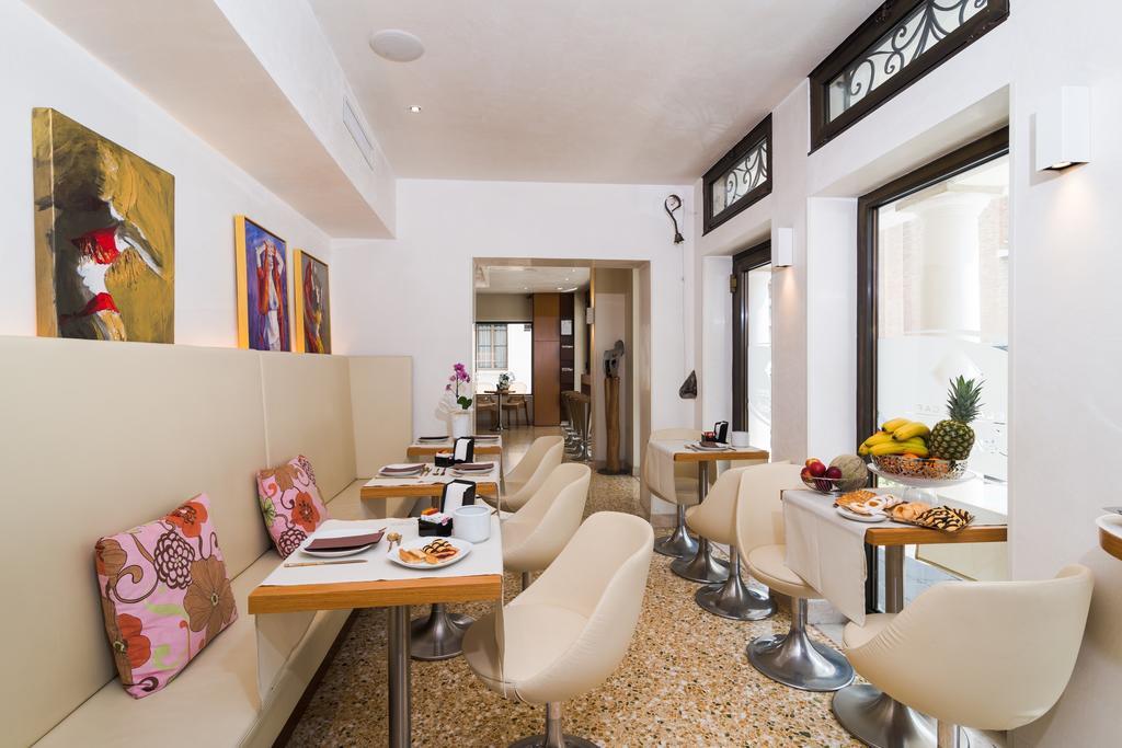 Hotel Relais San Nicolo เตรวิโซ ภายนอก รูปภาพ
